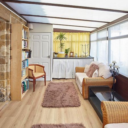 Host & Stay - The Arches Cottage Brotton Εξωτερικό φωτογραφία