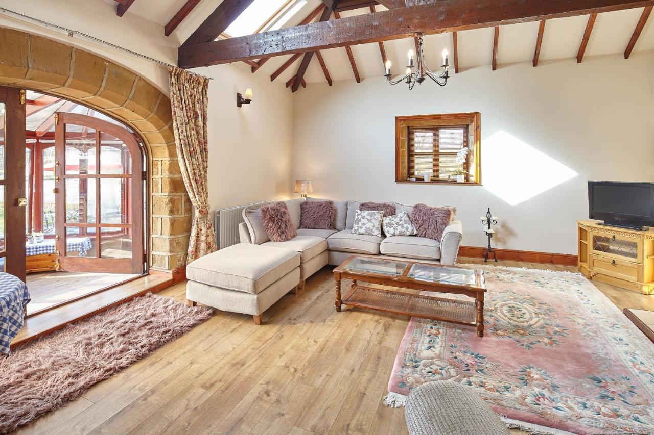 Host & Stay - The Arches Cottage Brotton Εξωτερικό φωτογραφία