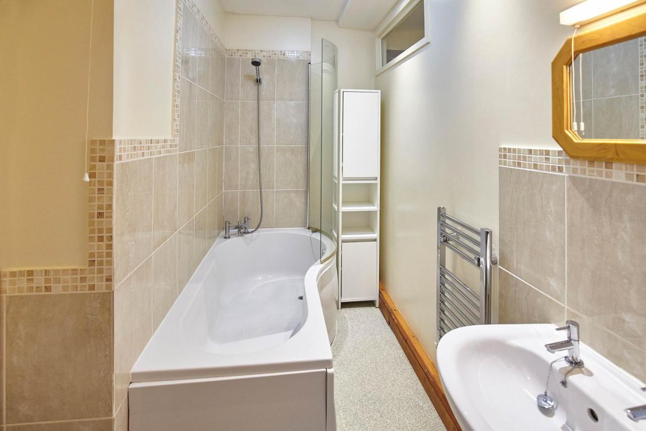 Host & Stay - The Arches Cottage Brotton Εξωτερικό φωτογραφία